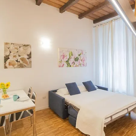 Apartamento Suite Leopoldo By Rentallcomo Como