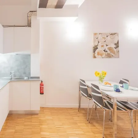Apartamento Suite Leopoldo By Rentallcomo *